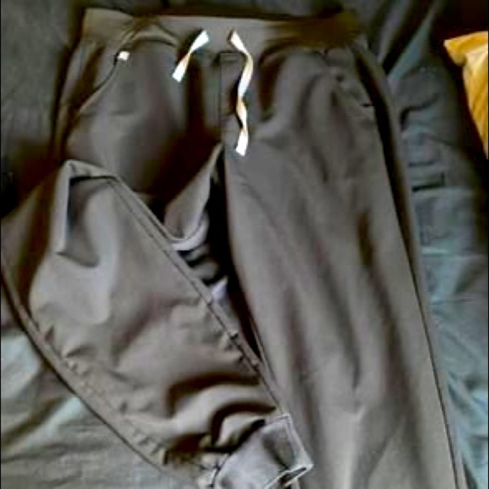 Large Tall Figs Zamor jogger scrub pants black